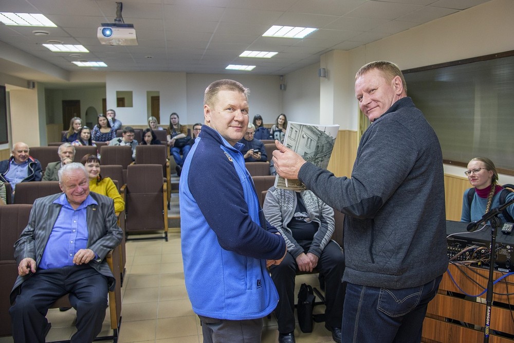 Челябинский фотоклуб приглашает на заседание